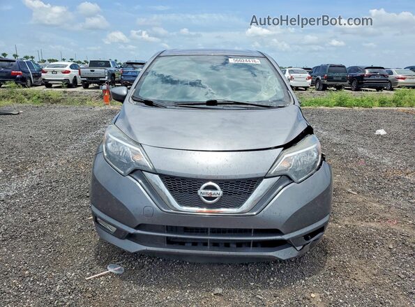 3N1CE2CPXHL368674 2017 NISSAN VERSA Gray Widok z przodu