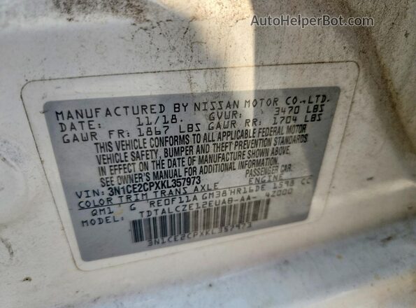 3N1CE2CPXKL357973 2019 NISSAN VERSA White Շարժիչի բաժամունքի տեսք