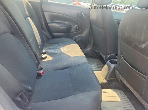 3N1CE2CPXKL357973 2019 NISSAN VERSA White Հետևի նստատեղերի տեսք