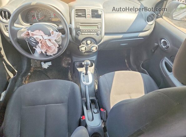 3N1CK3CP6GL265667 2016 NISSAN MICRA Gray Vista del salpicadero