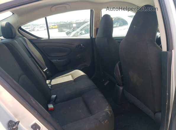 3N1CN7AP0HL893744 2017 NISSAN VERSA Silver Հետևի նստատեղերի տեսք