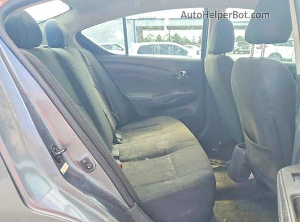 3N1CN7AP0KL844258 2019 NISSAN VERSA Gray Հետևի նստատեղերի տեսք