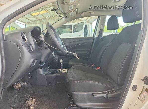 3N1CN7AP0KL868639 2019 NISSAN VERSA White Սալոնի դիմացի տեսք