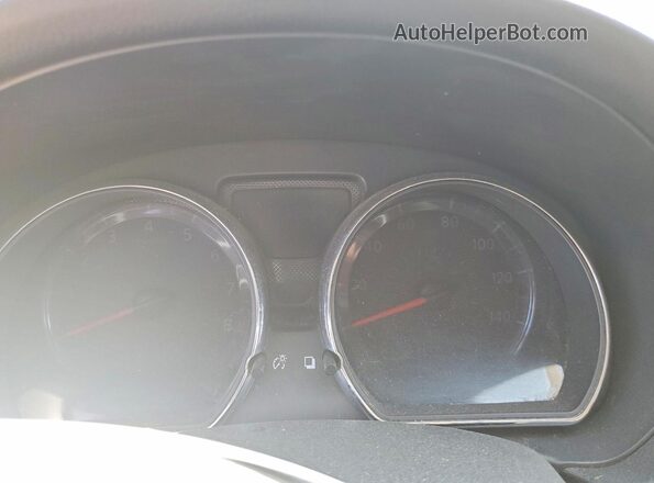 3N1CN7AP1KL857553 2019 NISSAN VERSA Серебряный Вид щитка приборов