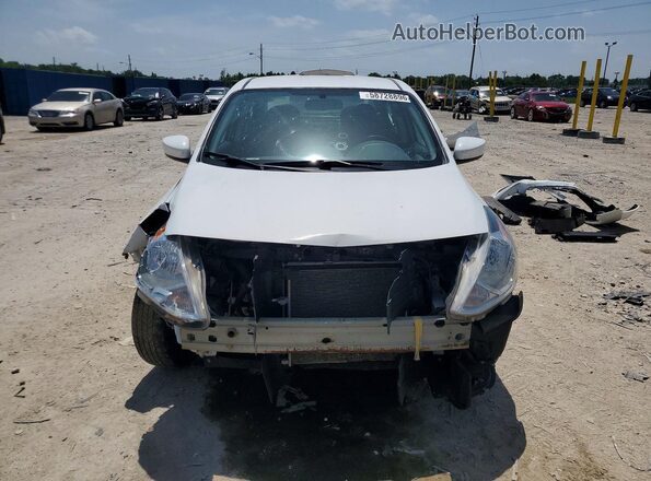 3N1CN7AP1KL860176 2019 NISSAN VERSA Белый Вид спереди