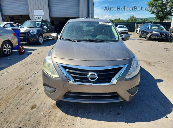 3N1CN7AP2GL820244 2016 NISSAN VERSA Gray Widok z przodu