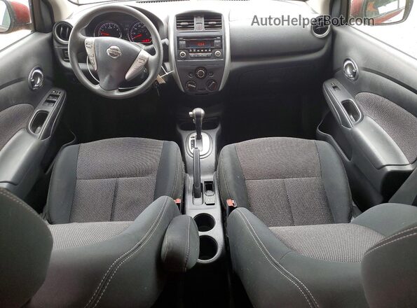 3N1CN7AP2GL847590 2016 NISSAN VERSA Красный Вид панели приборов