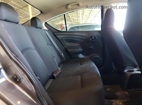 3N1CN7AP2GL849517 2016 NISSAN VERSA Gray Widok tylnych siedzeń