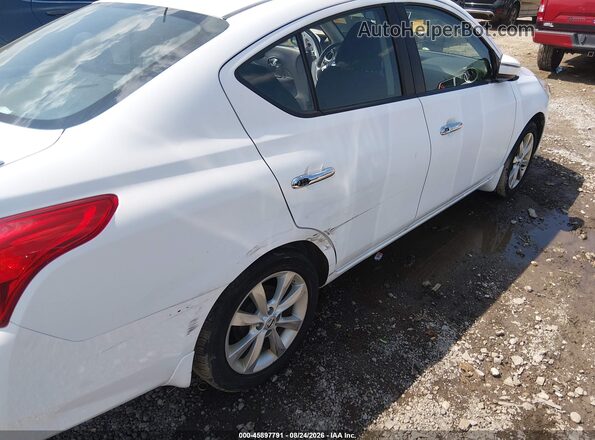 3N1CN7AP2GL855303 2016 NISSAN VERSA White Widok z przodu