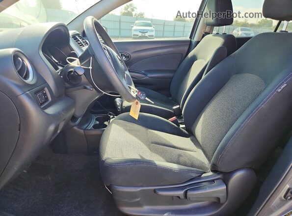 3N1CN7AP2GL871243 2016 NISSAN VERSA Gray Widok wnętrza z przodu