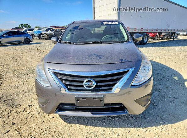 3N1CN7AP2GL871243 2016 NISSAN VERSA Gray Widok z przodu