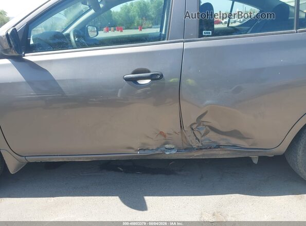 3N1CN7AP2HL803722 2017 NISSAN VERSA Серый Вид задней части салона