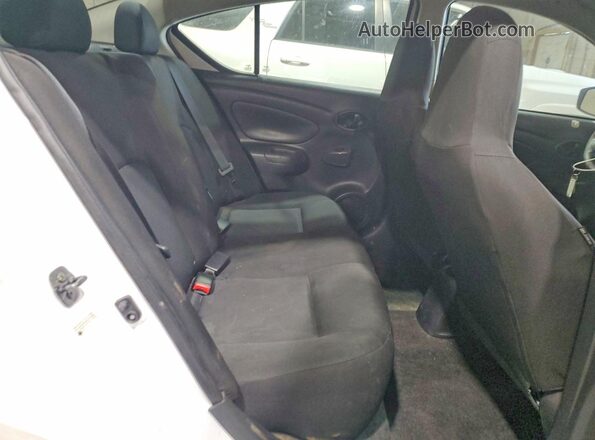 3N1CN7AP2HL879845 2017 NISSAN VERSA White Հետևի նստատեղերի տեսք