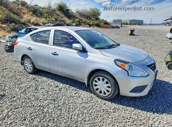 3N1CN7AP2KL837358 2019 NISSAN VERSA Silver Delantero derecho