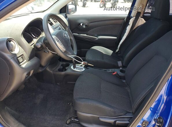 3N1CN7AP3GL832290 2016 NISSAN VERSA Blue Вид салону спереду