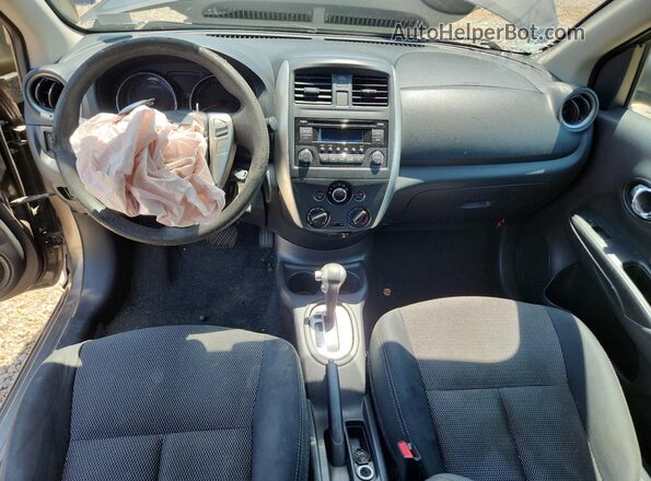 3N1CN7AP3GL881778 2016 NISSAN VERSA Gray Vista del salpicadero