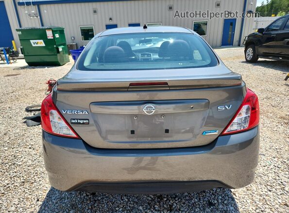 3N1CN7AP3GL881778 2016 NISSAN VERSA Gray Vista trasera
