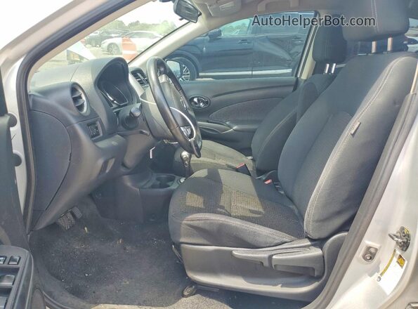 3N1CN7AP3GL889055 2016 NISSAN VERSA Silver Front interior view