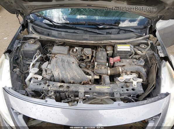 3N1CN7AP3JL856225 2018 NISSAN VERSA Серый Вид сзади
