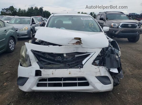 3N1CN7AP3KL879084 2019 NISSAN VERSA White Front interior view