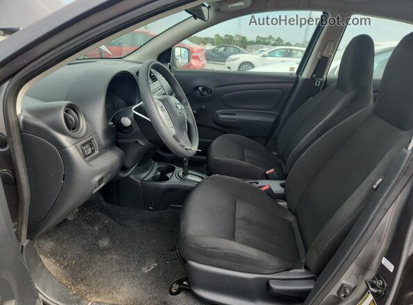 3N1CN7AP4GL828491 2016 NISSAN VERSA Gray Front interior view
