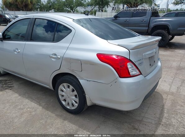3N1CN7AP4GL837112 2016 NISSAN VERSA Silver Widok z przodu