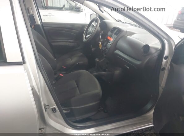3N1CN7AP4GL857764 2016 NISSAN VERSA Gray Widok wnętrza z przodu