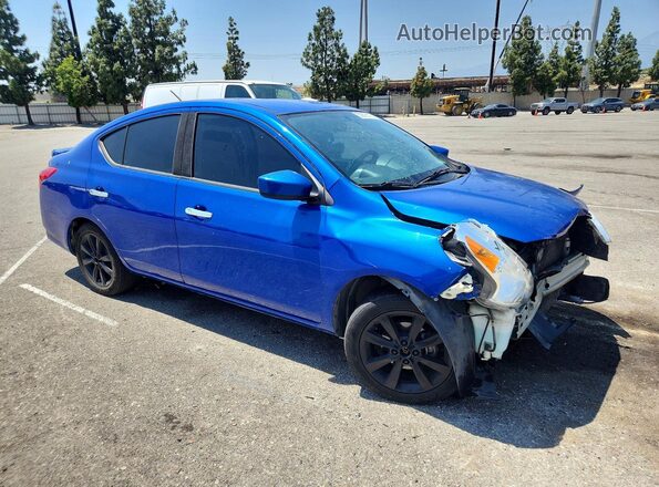 3N1CN7AP4HL829562 2017 NISSAN VERSA Blue Przód prawy