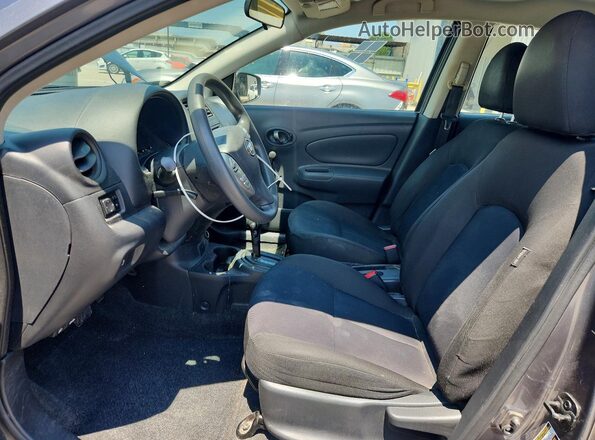 3N1CN7AP4JL837702 2018 NISSAN VERSA Gray წინა სალონის ხედი