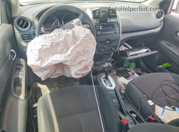 3N1CN7AP4JL855276 2018 NISSAN VERSA White Вид панелі приладів