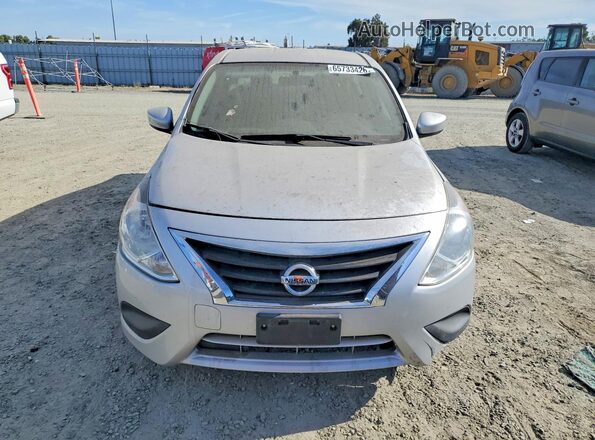 3N1CN7AP5GL857742 2016 NISSAN VERSA Silver Widok z przodu