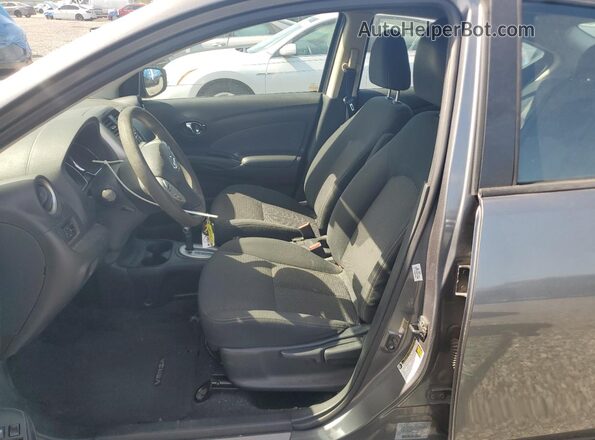 3N1CN7AP5GL863055 2016 NISSAN VERSA Gray Front interior view
