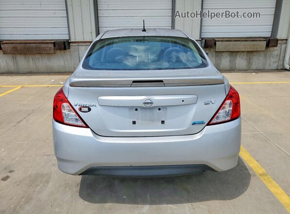 3N1CN7AP5GL885587 2016 NISSAN VERSA Silver Հետևի տեսք