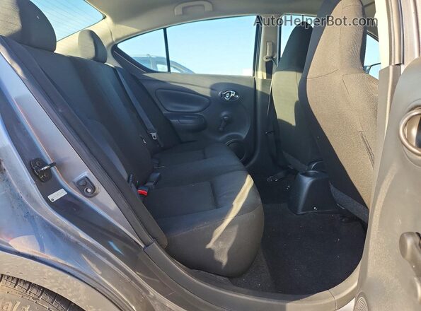 3N1CN7AP5GL891812 2016 NISSAN VERSA Gray 