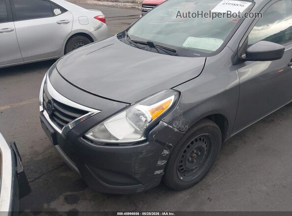 3N1CN7AP5HL826105 2017 NISSAN VERSA Gray Вид спереду