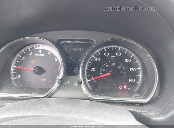3N1CN7AP5JL818169 2018 NISSAN VERSA Silver Հետևի նստատեղերի տեսք