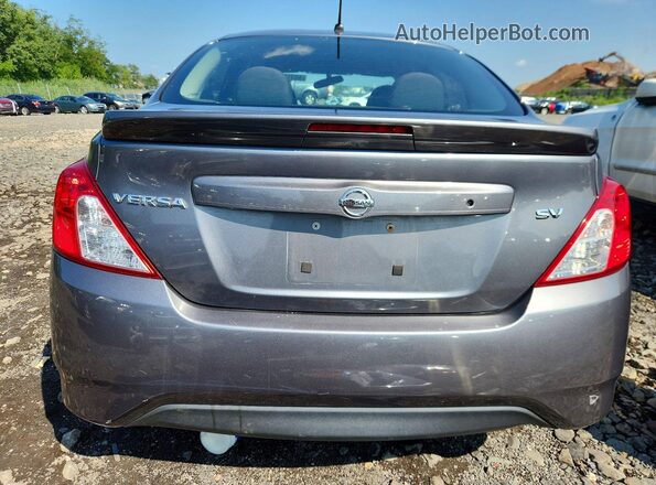3N1CN7AP5JL863631 2018 NISSAN VERSA Угольный Вид сзади