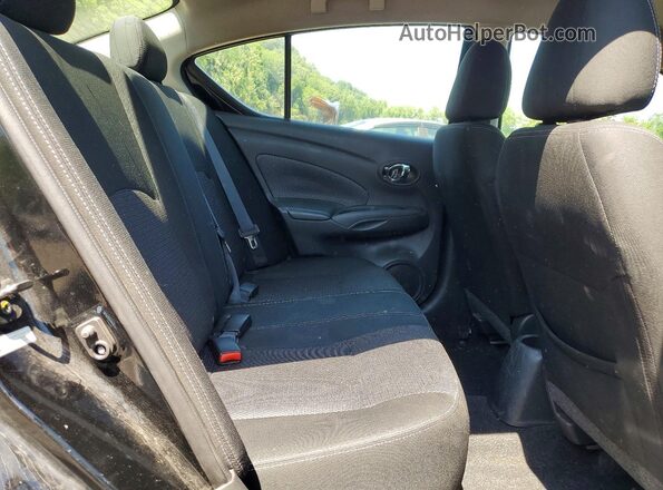 3N1CN7AP5JL886200 2018 NISSAN VERSA Black Հետևի նստատեղերի տեսք