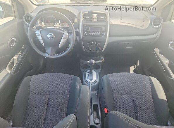 3N1CN7AP6JL811568 2018 NISSAN VERSA Black Widok deski rozdzielczej