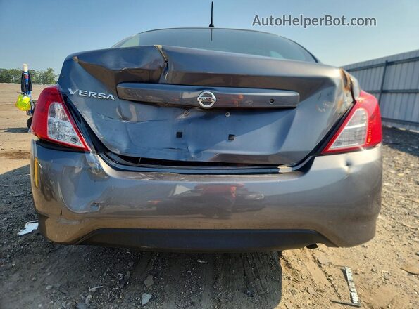 3N1CN7AP6JL837541 2018 NISSAN VERSA Gray Հետևի տեսք