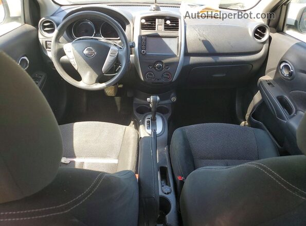 3N1CN7AP6KL853126 2019 NISSAN VERSA Белый Вид панели приборов