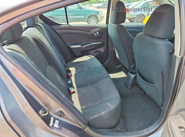 3N1CN7AP7GL890922 2016 NISSAN VERSA Gray Հետևի նստատեղերի տեսք