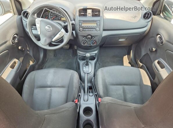 3N1CN7AP7GL908447 2016 NISSAN VERSA Серый Вид панели приборов
