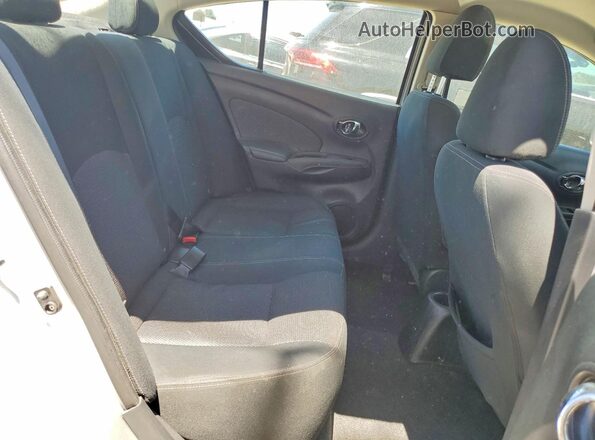 3N1CN7AP8GL832270 2016 NISSAN VERSA Gray Vista de los asientos traseros