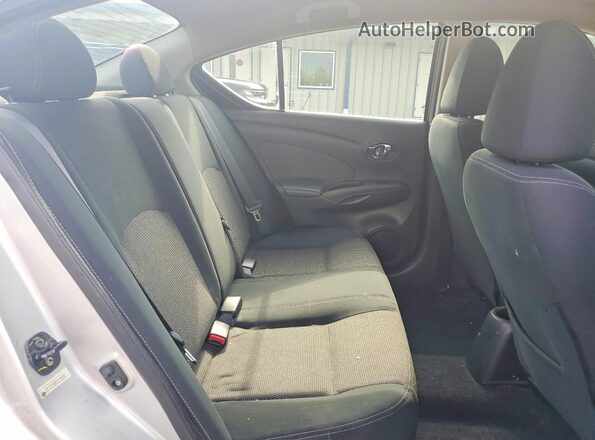 3N1CN7AP8GL846380 2016 NISSAN VERSA Silver Vista de los asientos traseros