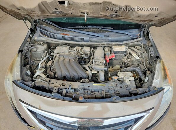 3N1CN7AP8GL865415 2016 NISSAN VERSA Gray Widok wnętrza z tyłu