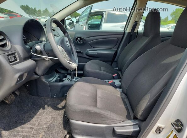 3N1CN7AP8GL884823 2016 NISSAN VERSA Silver Widok wnętrza z przodu
