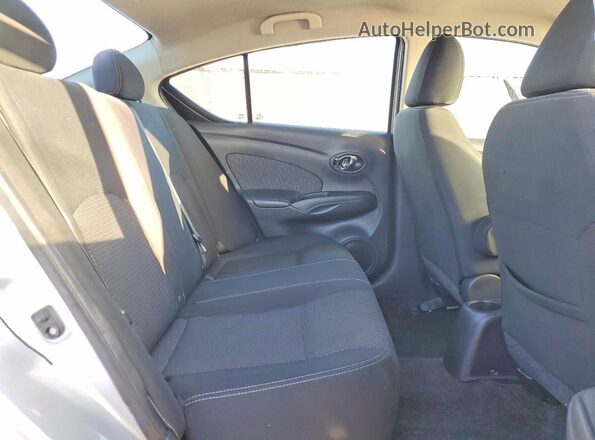 3N1CN7AP8GL913804 2016 NISSAN VERSA Silver Вид задніх сидінь