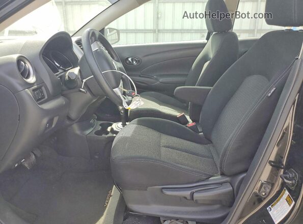 3N1CN7AP8KL842919 2019 NISSAN VERSA Black Սալոնի դիմացի տեսք