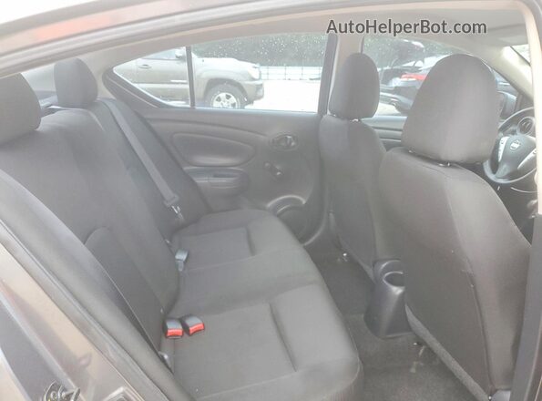 3N1CN7AP8KL863835 2019 NISSAN VERSA Серый Вид задних сидений